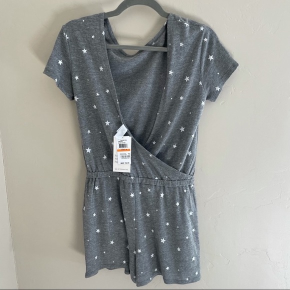 NWT Alternative Cross Back Jersey Romper Gray White Stars Organic Fabric Cotton - Picture 3 of 13